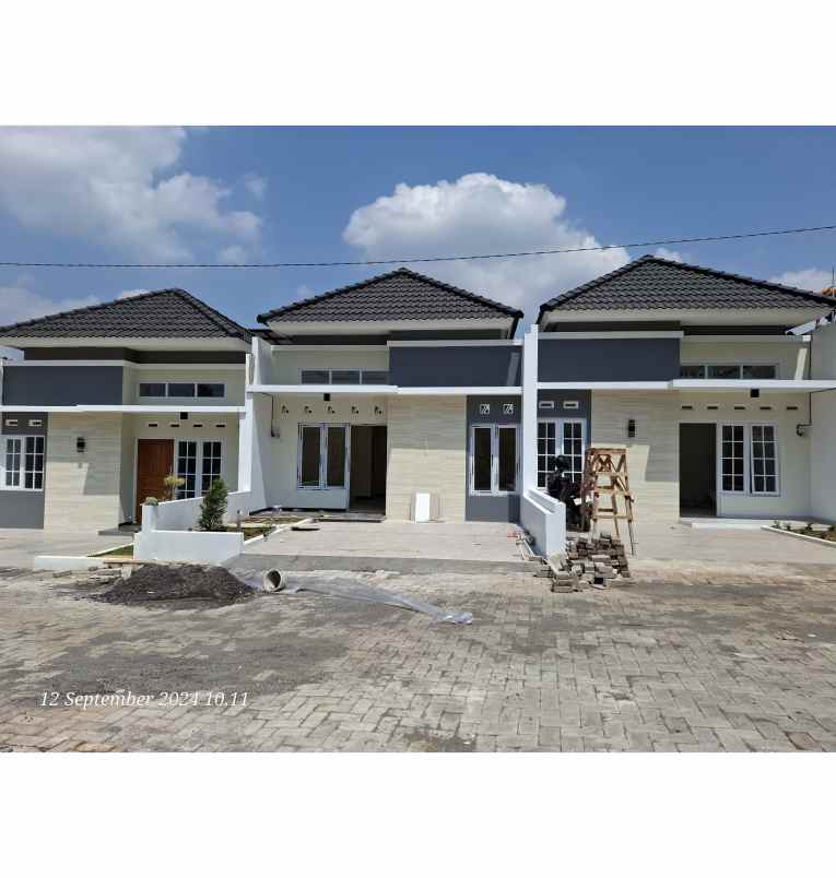 dijual rumah banyumanik