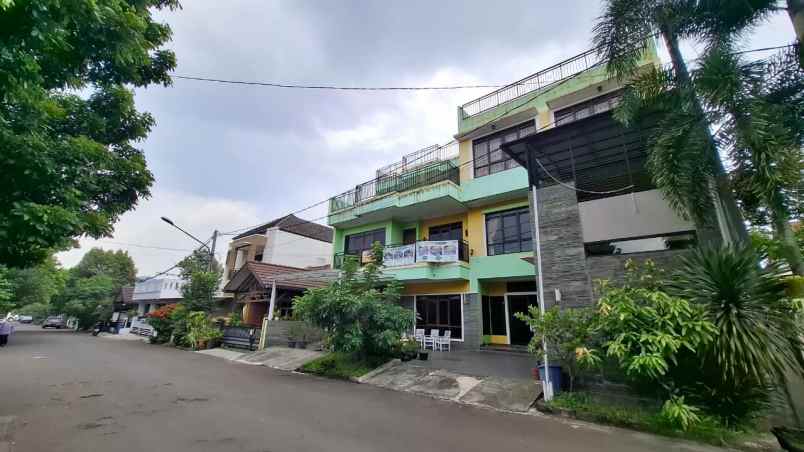 dijual rumah baros