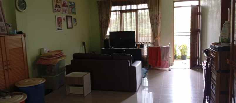 dijual rumah baros