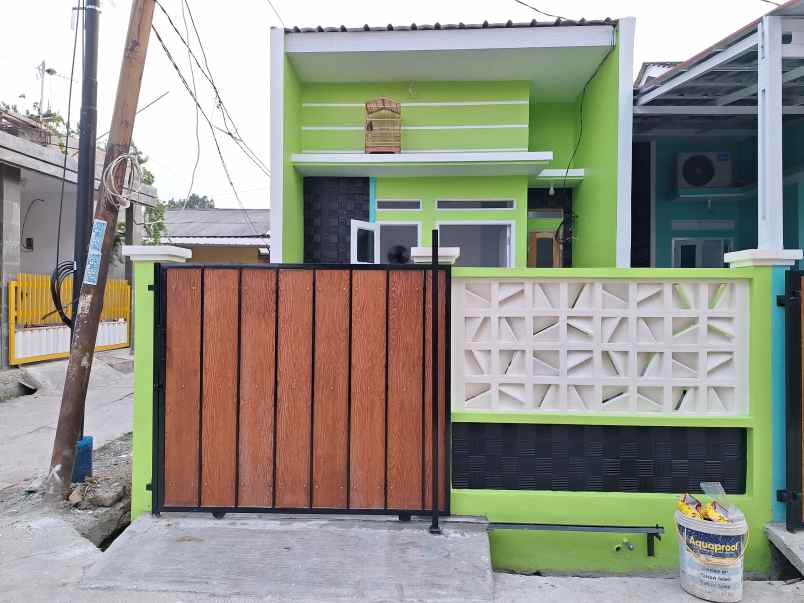 dijual rumah baru di ujung harapan bekasi utara