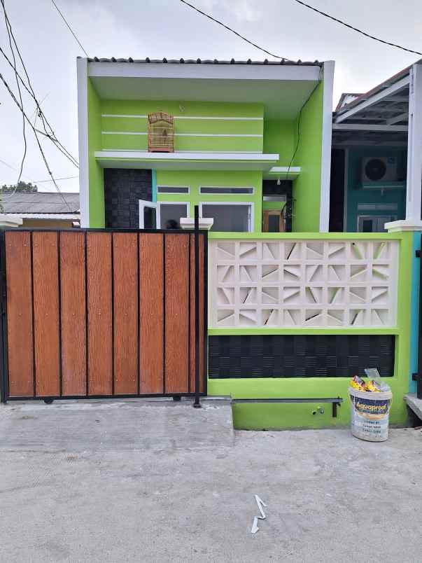 dijual rumah baru di ujung harapan bekasi utara