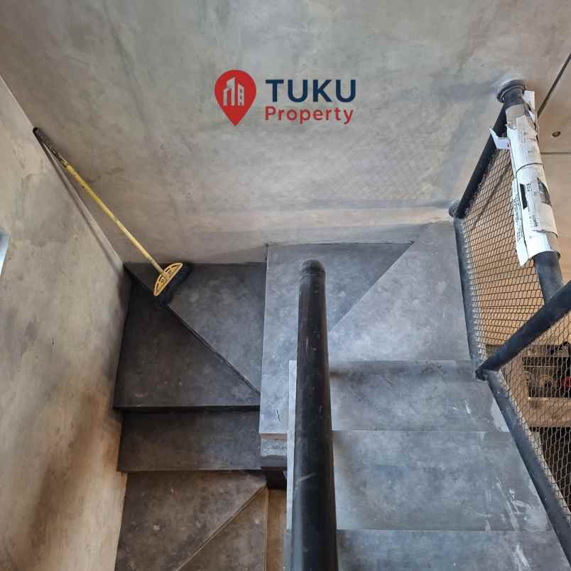 dijual rumah baru elegan di bsd nusa loka