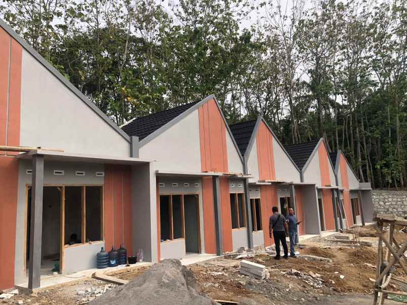 dijual rumah baru termurah cicilan 1 jutaan di moyudan