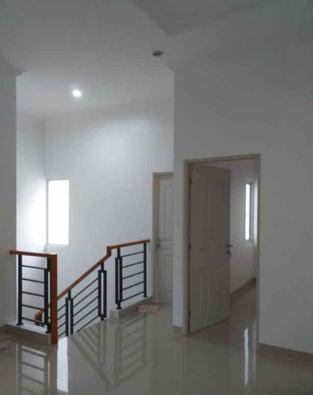 dijual rumah beji depok