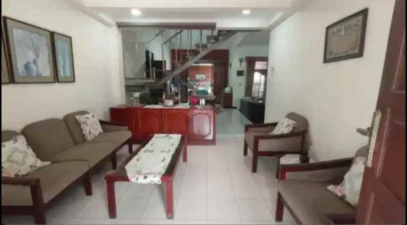 dijual rumah billymoon pondok kelapa