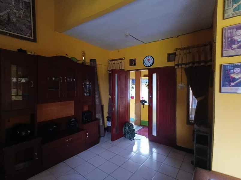 dijual rumah borma kerkof