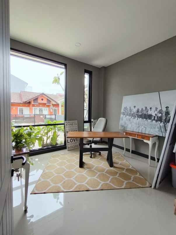 dijual rumah bsd city