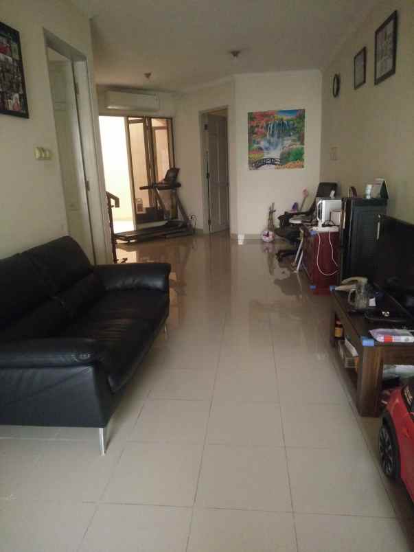 dijual rumah bukit gading mediterania