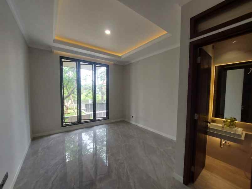 dijual rumah bukit golf international