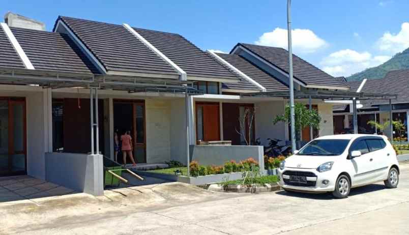 dijual rumah bumi siliwingi