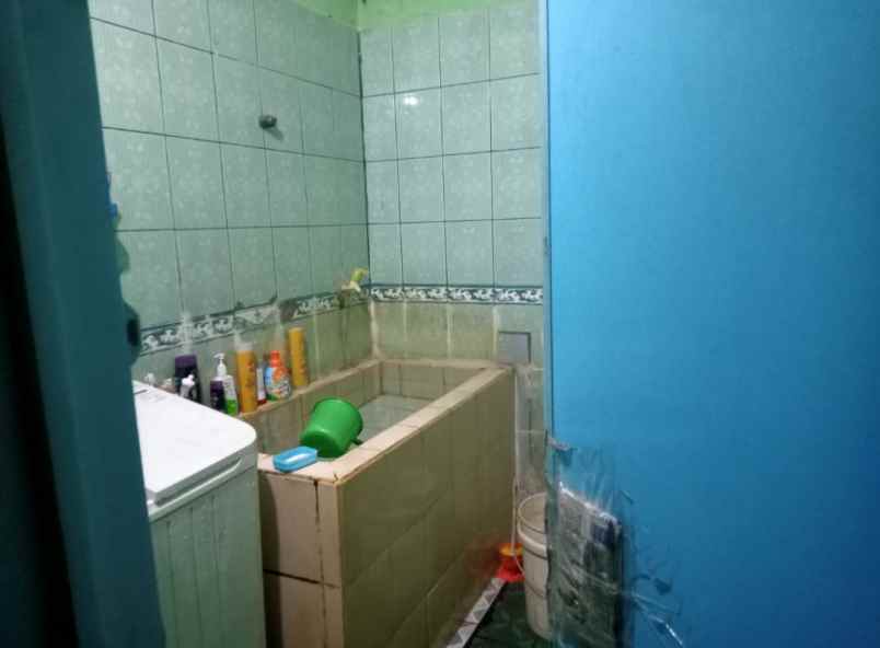 dijual rumah bunga rampai perumnas