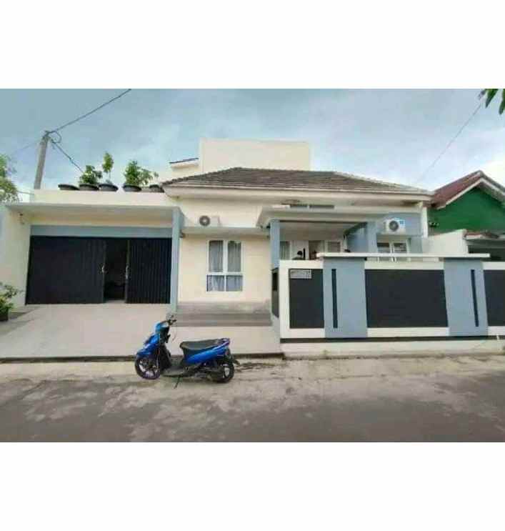 dijual rumah cakrawala