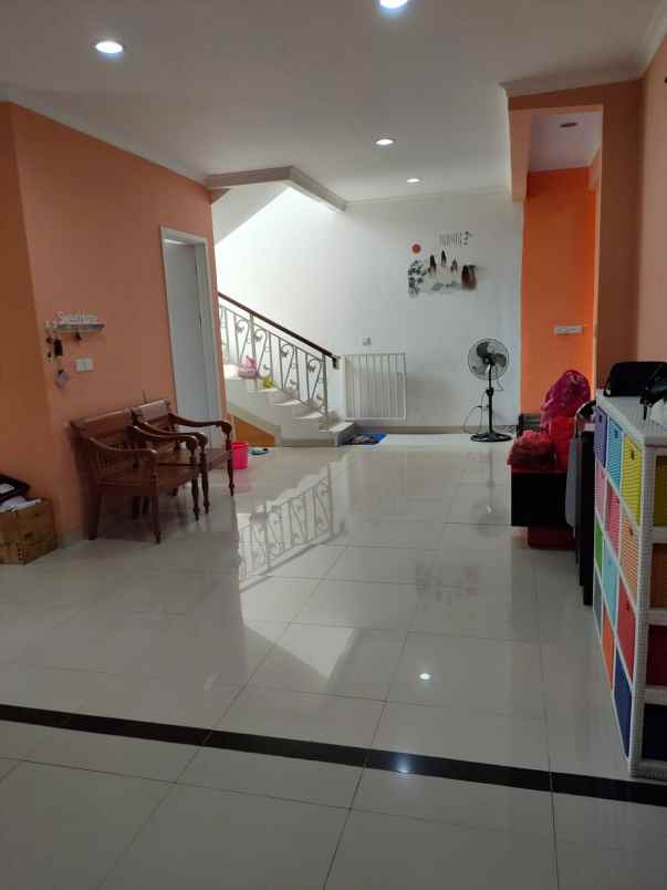 dijual rumah cakung timur