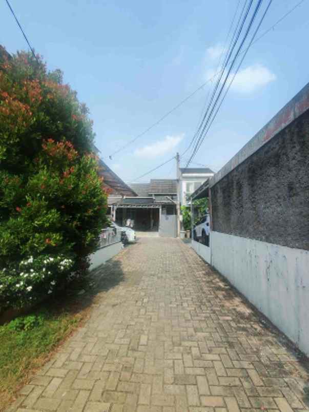 dijual rumah caman