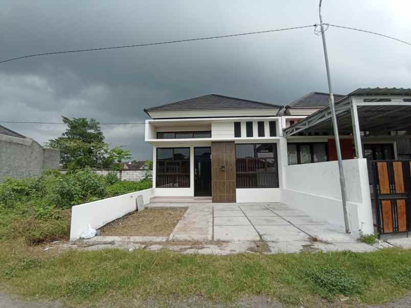 dijual rumah cantelan ketandan klaten utara