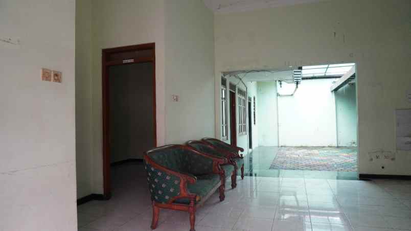 dijual rumah caturtunggal