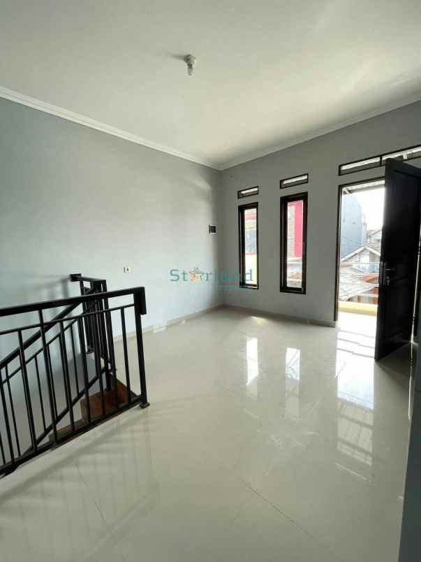 dijual rumah ceger