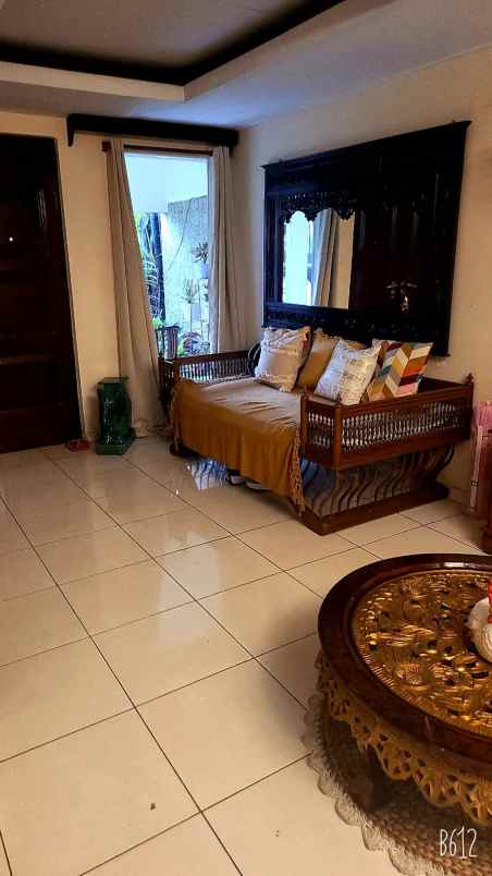 dijual rumah cempaka putih barat