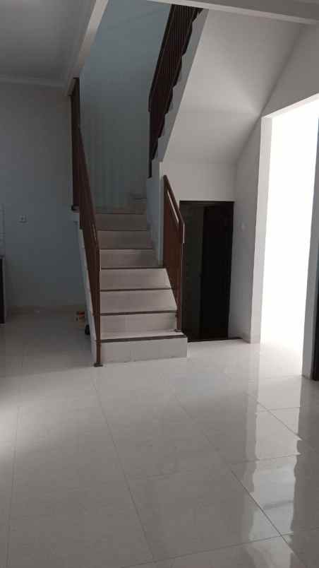 dijual rumah cibubur ciracas