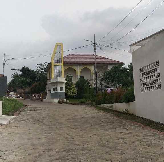 dijual rumah ciherang