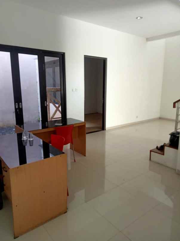 dijual rumah cijagra buahbatu