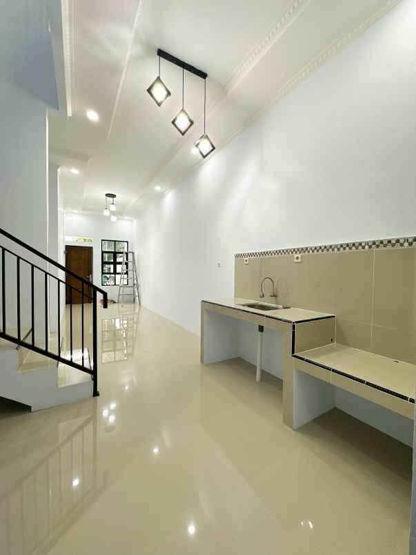 dijual rumah cijantung