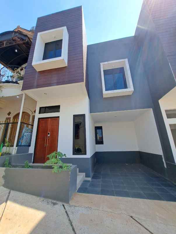 dijual rumah cijantung jakarta timur