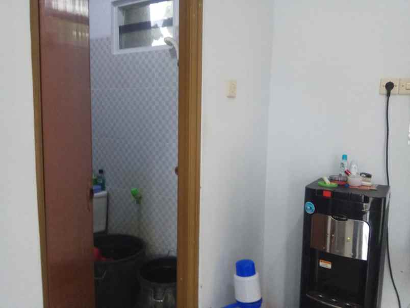 dijual rumah cikaret