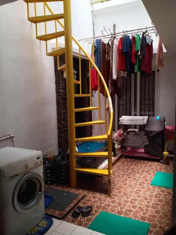 dijual rumah cikeas