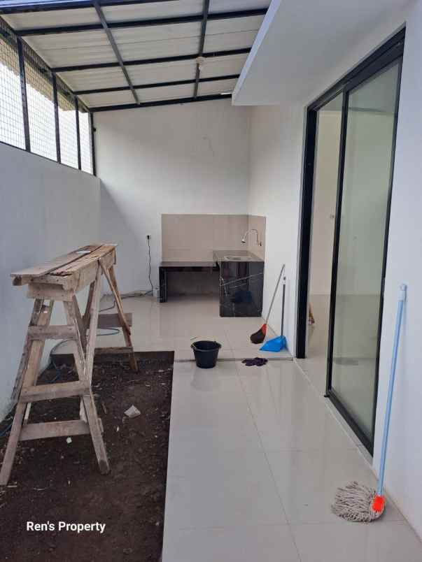 dijual rumah cikutra