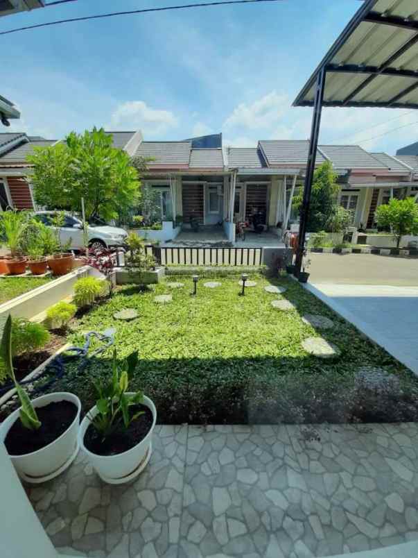 dijual rumah cilebut residence 2