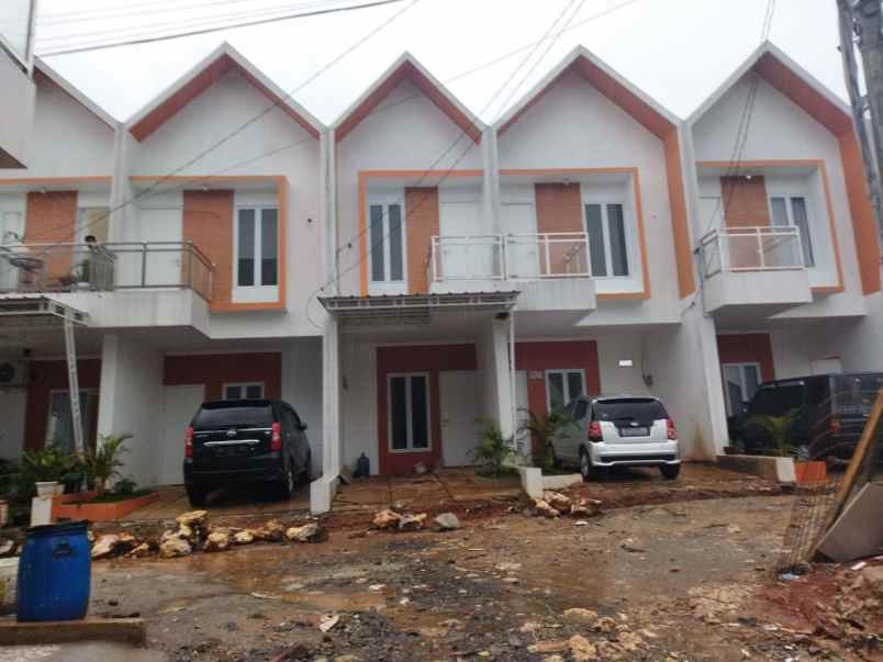 dijual rumah cilodong