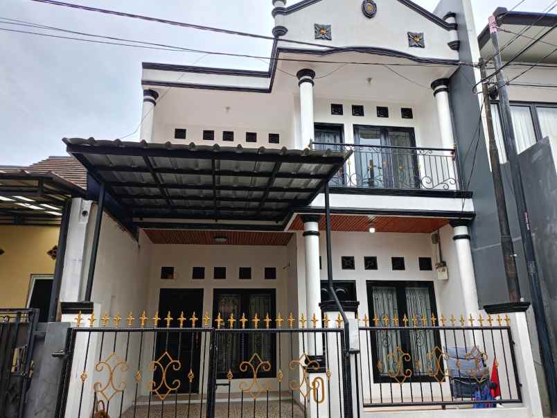 dijual rumah cilodong