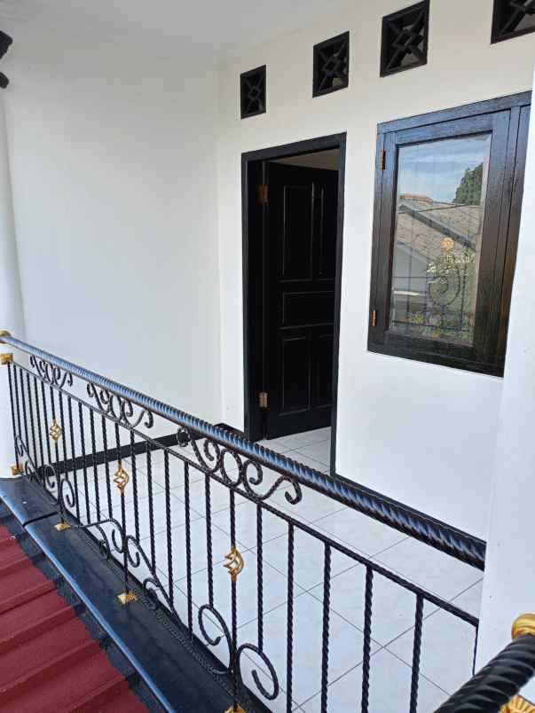 dijual rumah cilodong