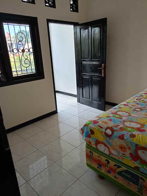 dijual rumah cilodong