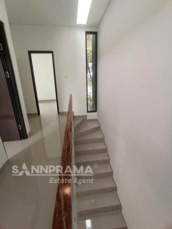 dijual rumah cinangka sawangan depok