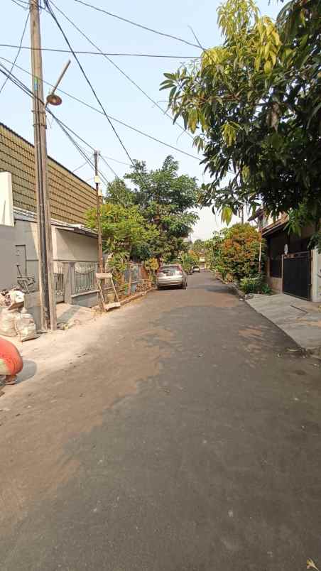 dijual rumah cinere depok