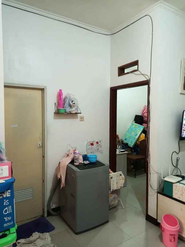 dijual rumah cipageran