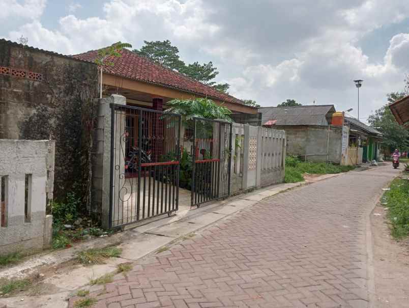 dijual rumah cipete tangerang kota