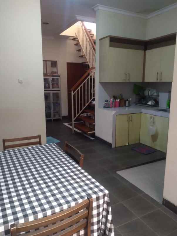 dijual rumah cirendeu ciputat timur