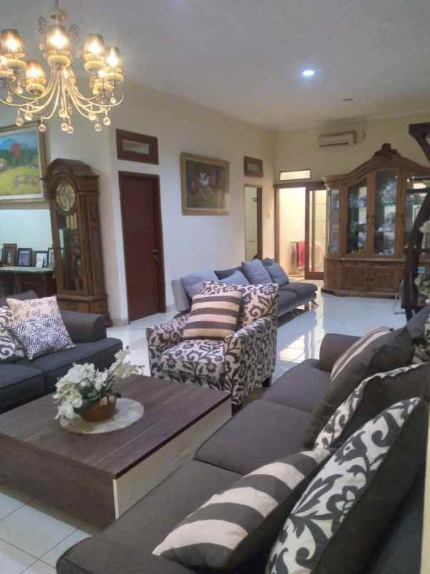 dijual rumah cirendeu ciputat timur
