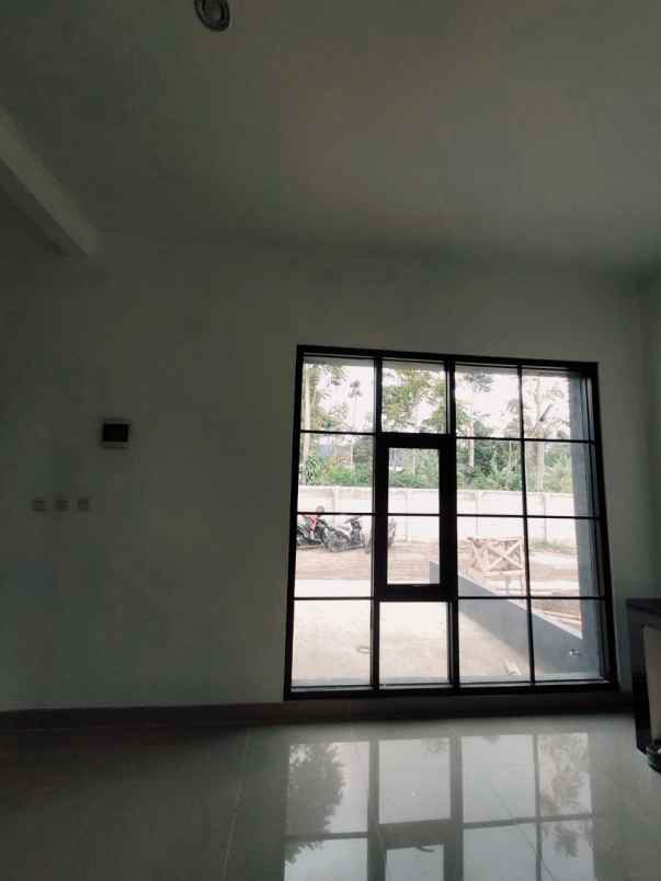 dijual rumah cisarua lembang