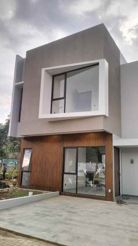 dijual rumah cisitu dago kec coblong