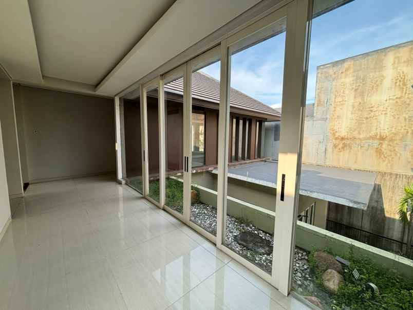 dijual rumah citraland royal park lidah