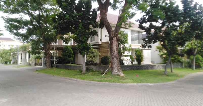 dijual rumah citraland surabaya barat