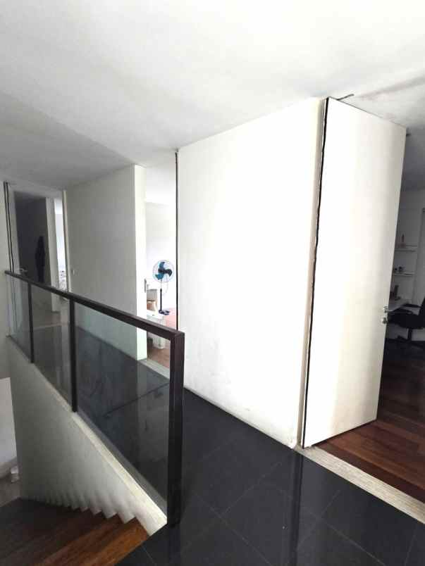 dijual rumah cluster alamanda jgc