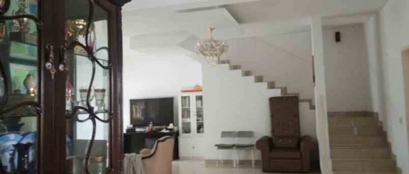 dijual rumah cluster lantana jgc