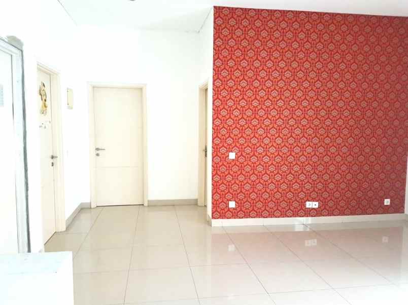 dijual rumah cluster lantana jgc