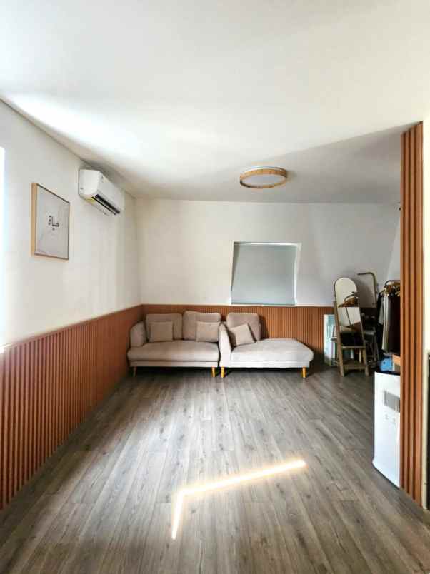 dijual rumah cluster maison de wisteria