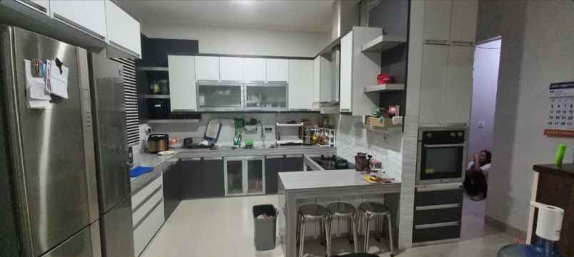 dijual rumah cluster vernonia